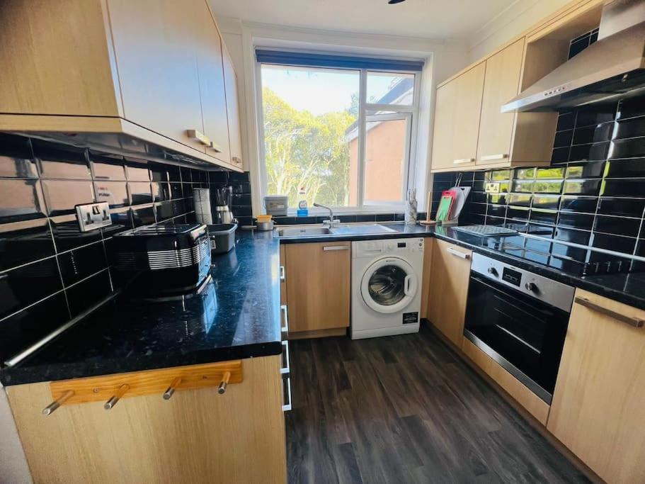 Family Marine Apartment With Sea View Dawlish Exteriér fotografie