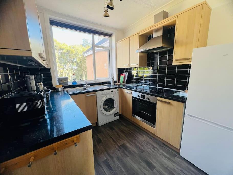 Family Marine Apartment With Sea View Dawlish Exteriér fotografie